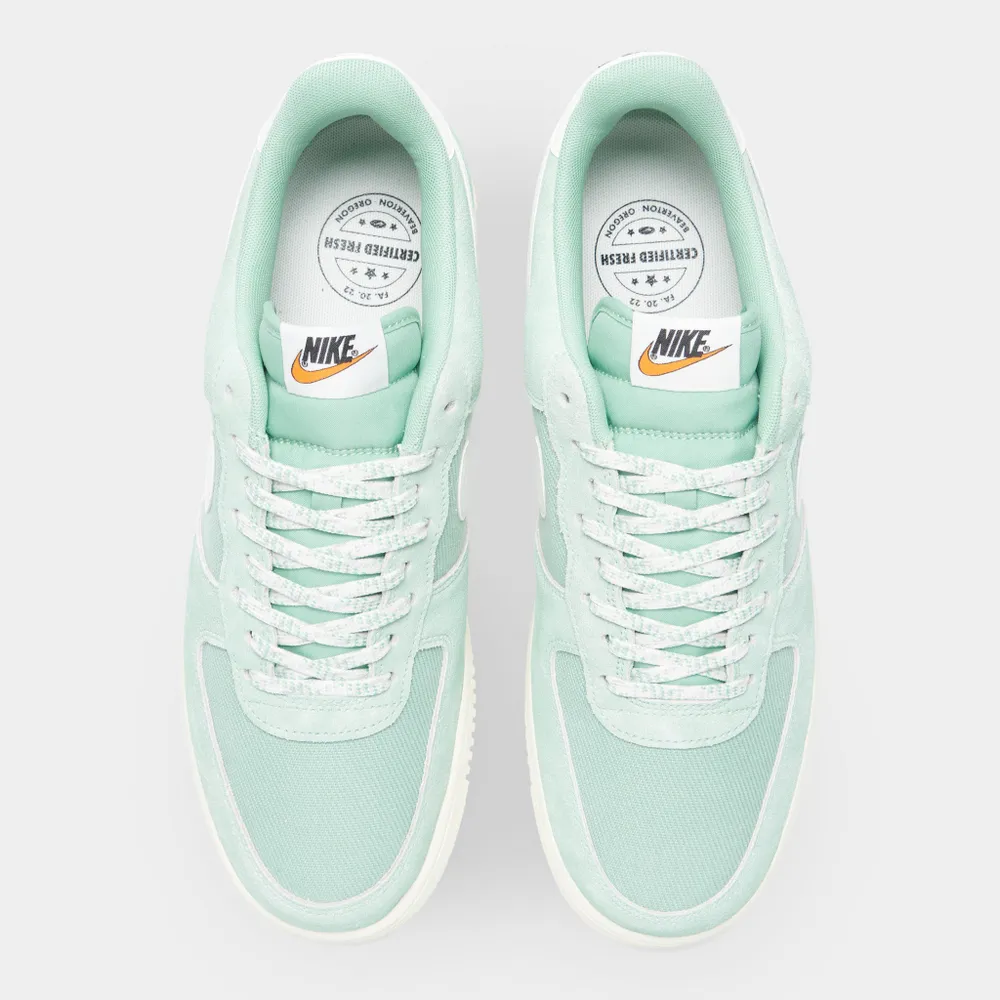 Nike Air Force 1 Low ‘07 LV8 Enamel Green / Sail