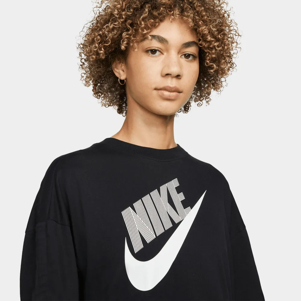 Nike Women’s Dance T-shirt / Black