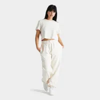 adidas Originals Women’s Adicolor Essentials Fleece Joggers / Wonder White