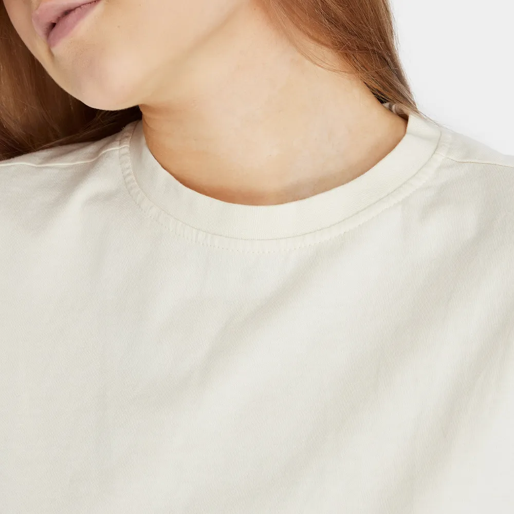 Reebok Women’s Classics Natural Dye Cropped T-shirt / Non-Dyed