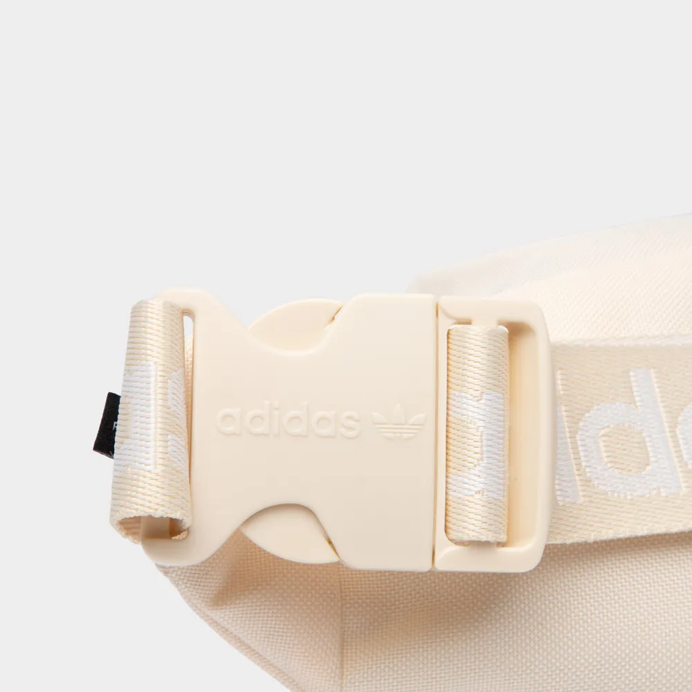 adidas Originals Adicolor Classic Waist Bag / Wonder White