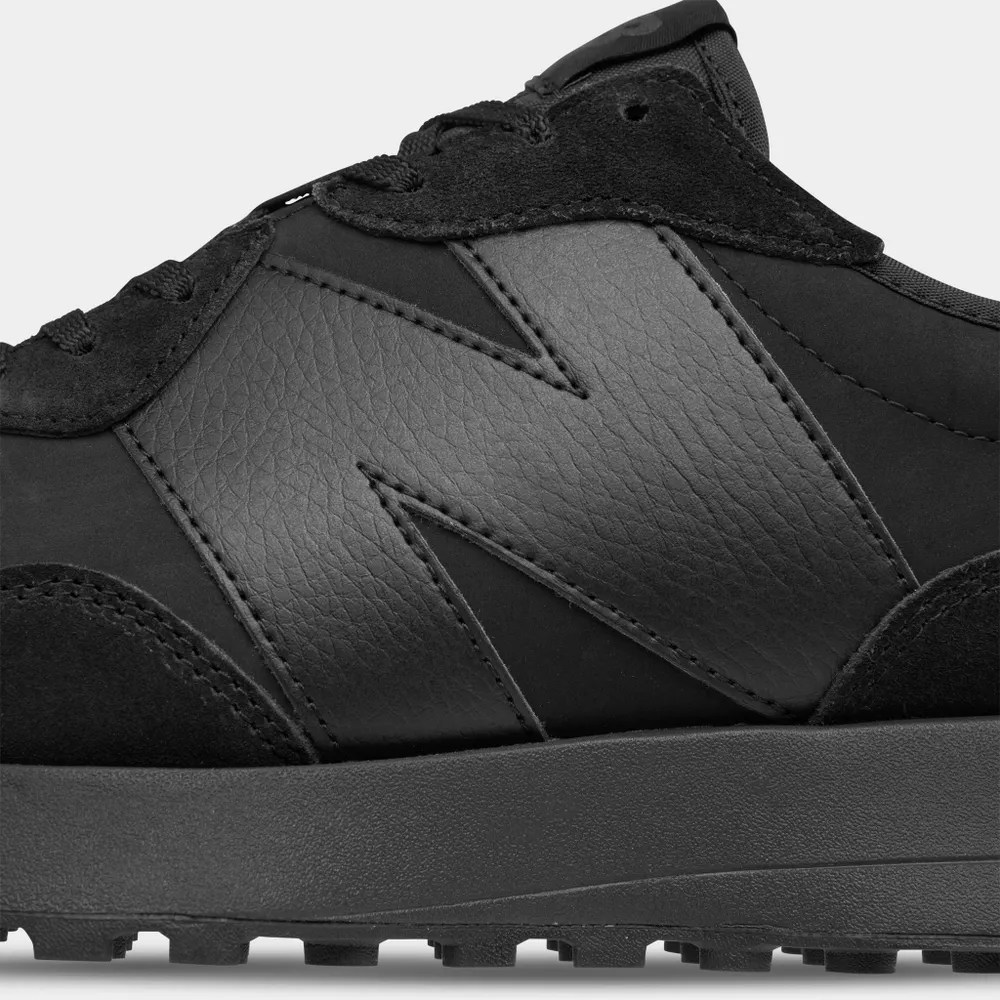 New Balance MS327LX1 / Black