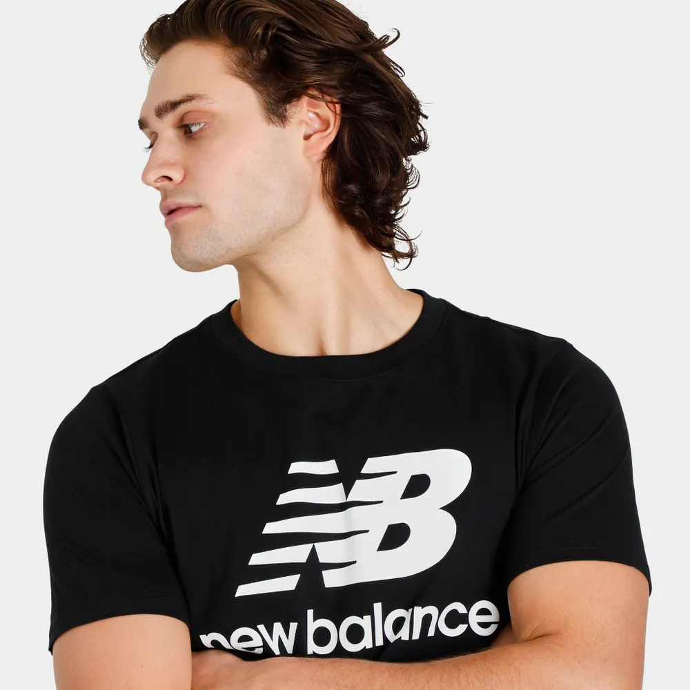 New Balance Essentials Stacked Logo T-shirt / Black