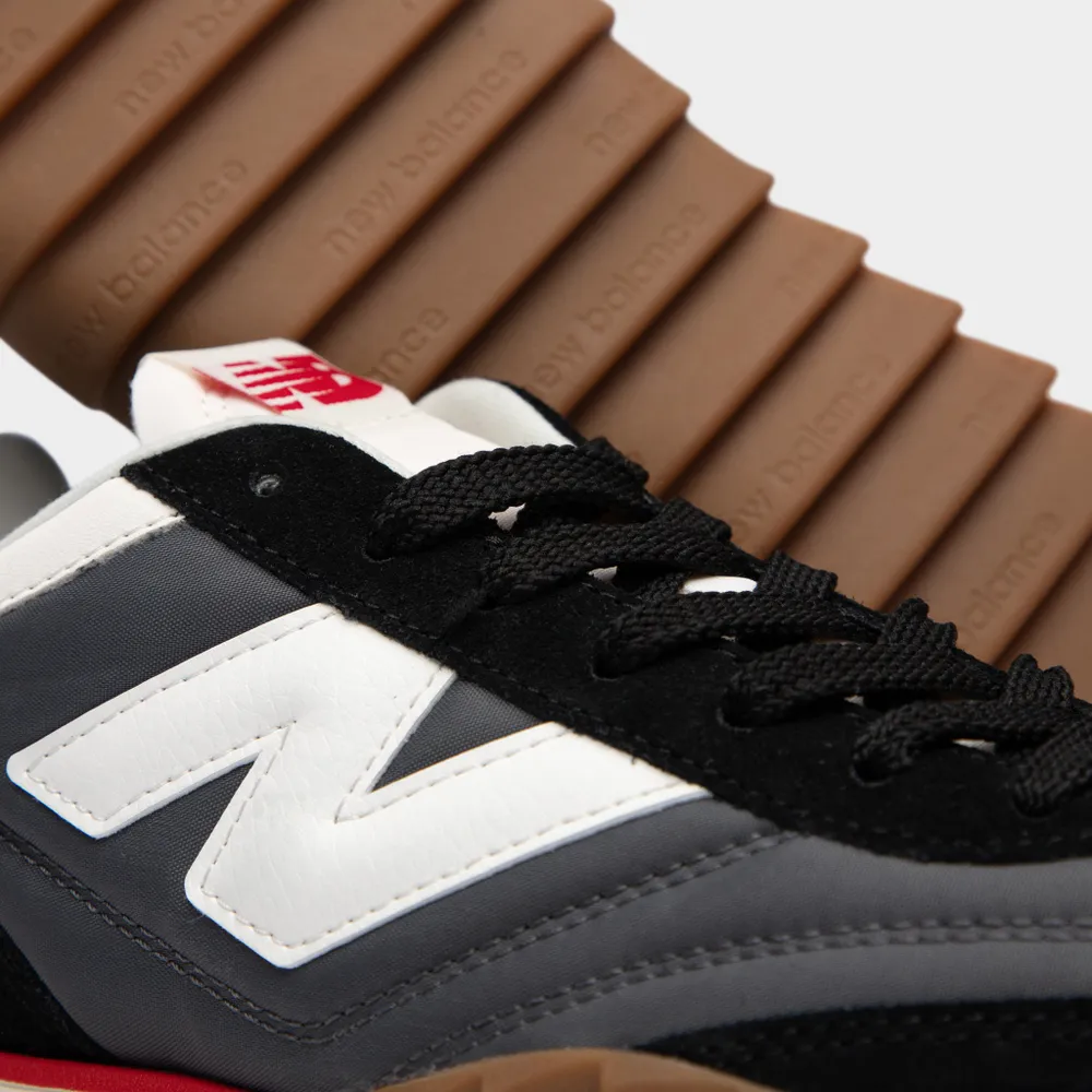 New Balance URC30VC Black / Grey