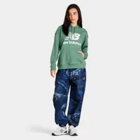 New Balance Women’s Essentials Stacked Logo Oversized Pullover Hoodie / Jade