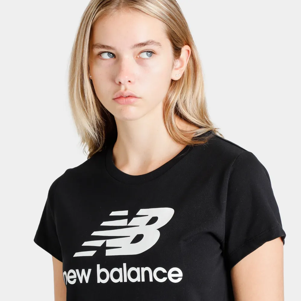 New Balance Women's Essential Stacked Logo T-shirt / Black