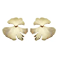 80150 Shell Earrings