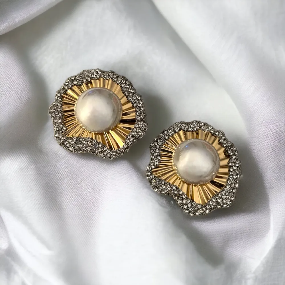 80165 Pearly Sun Earrings