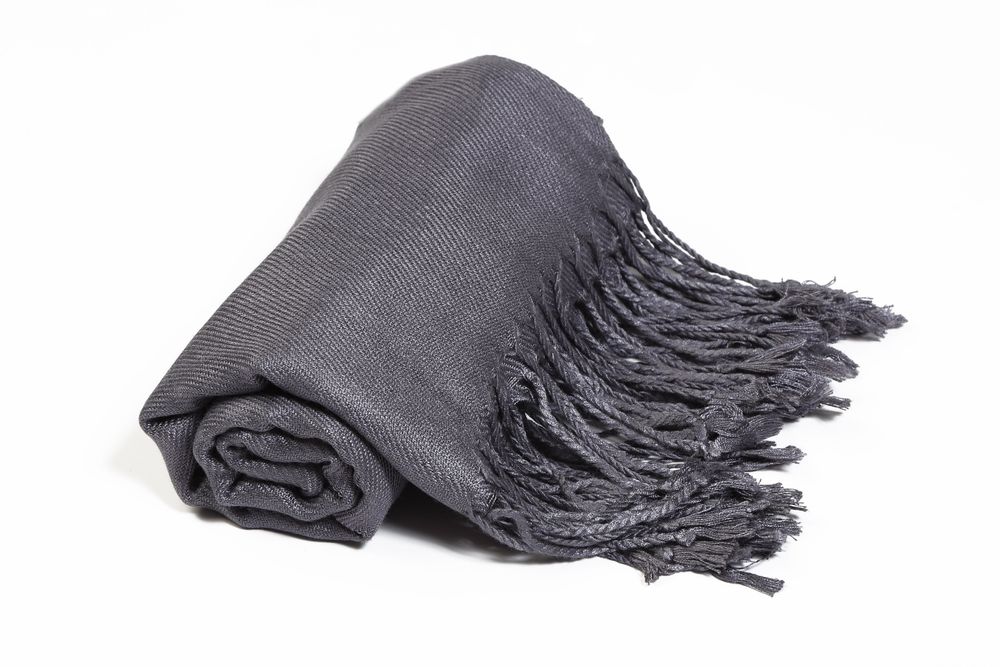 10136 Pashmina Solid Pewter