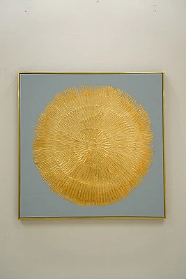 32" X 32" GOLD CIRCLE GOLD FOIL/GOLD FRAME