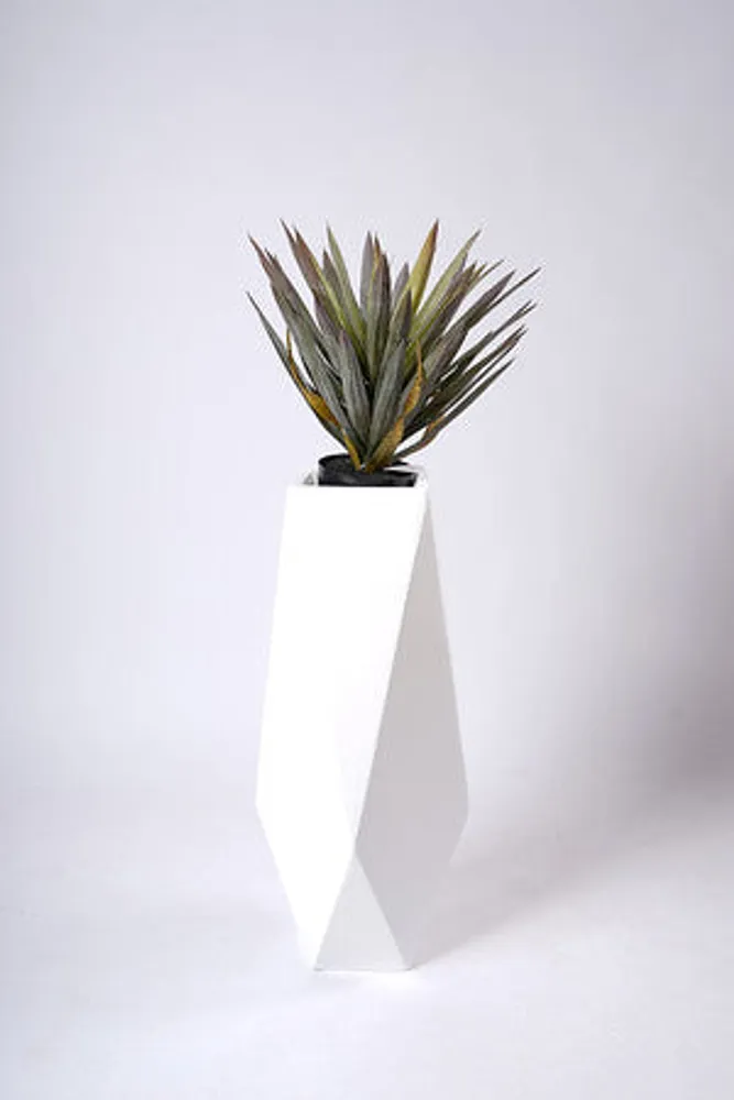 32" White Glossy Planter