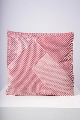 19" x 19" Shopia Cushion Pink