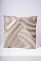 19" x 19" Shopia Cushion Cream