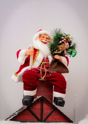 26" Santa on Chimney - Cheerful Collection