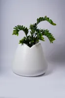 24" PLANTER TULIPA - WHITE