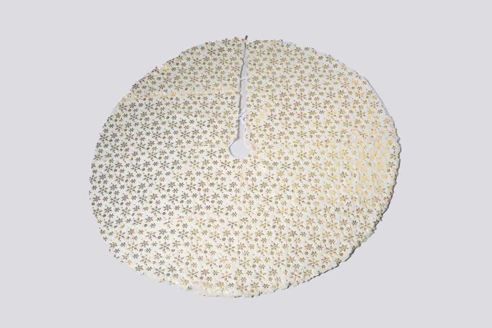 48"  Snowflake  Tree Skirt