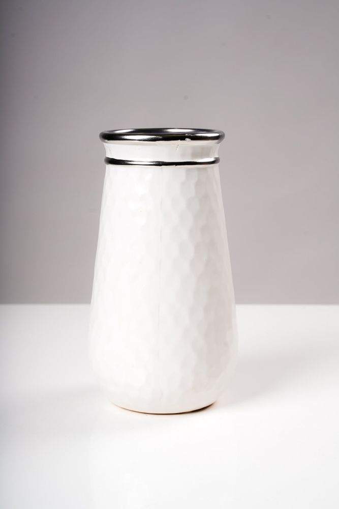 11" Vase White/Silver - Sylvana Collection