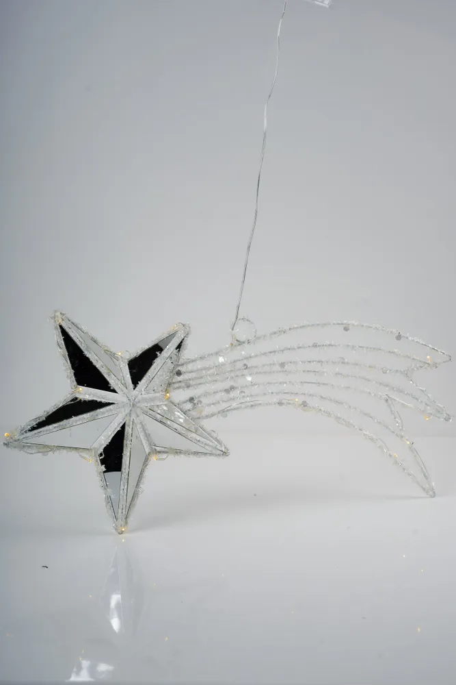 8"x17" White Shooting Star w/Light