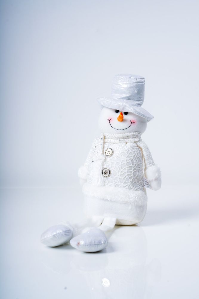 18" Sitting Long Legs Snowman  White Series