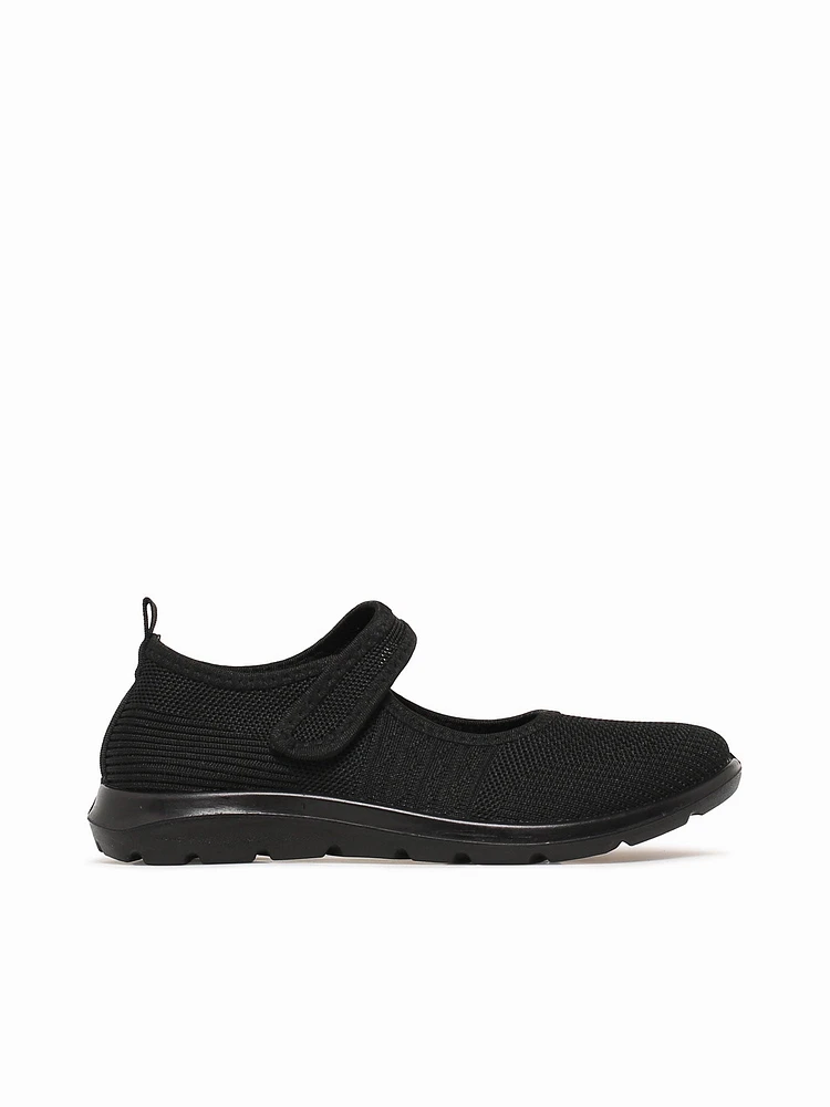 Gena Black Knit