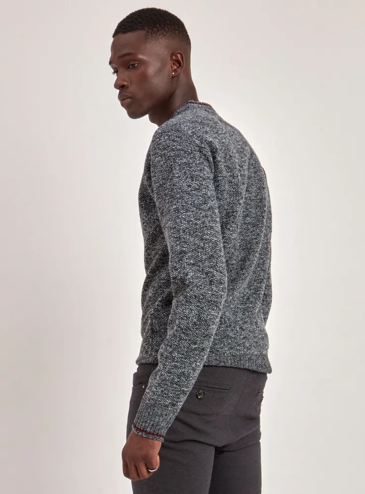 SEMAJ | TEXTURED CREW NECK FINE GAUGE SWEATER