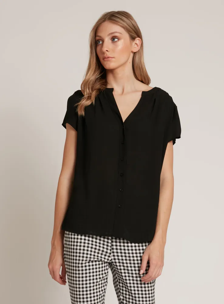 ZELA | Cap sleeve button front blouse