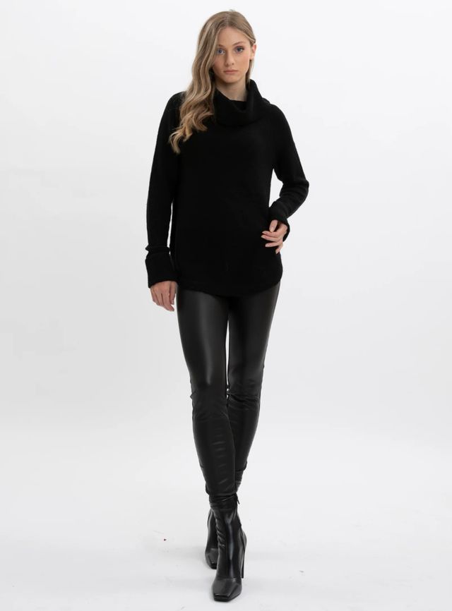 JANYN |Raglan sleeve cowl neck round hem sweater