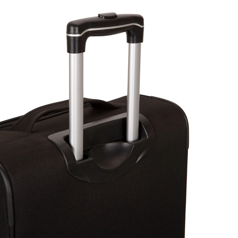 Fusion Softside 26" Luggage
