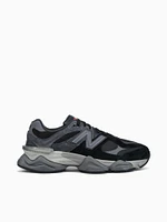 9060 Black Suede