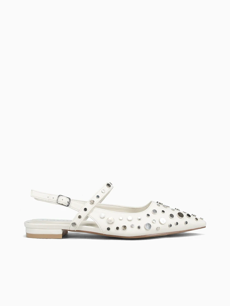 Victoria Off White Studs smooth