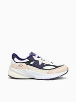 990v6 Wht Blk plum