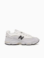 1000 Pearl Grey Suede Mesh