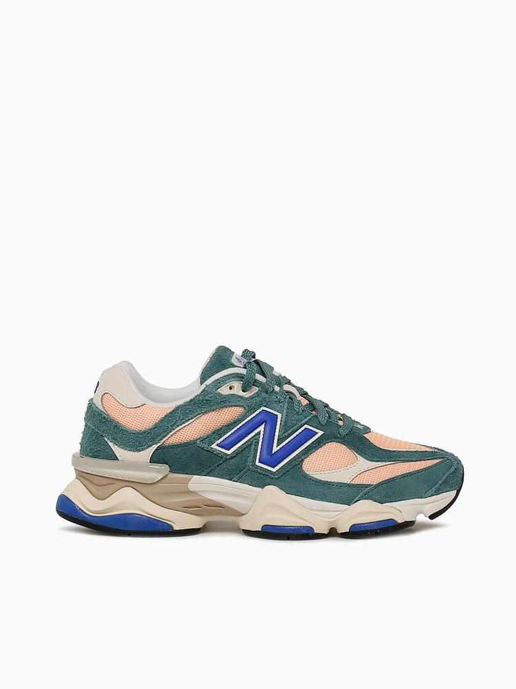 9060 Teal Peach suede