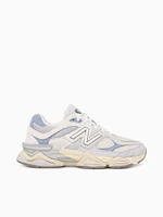 9060 Perl Grey Blue suede