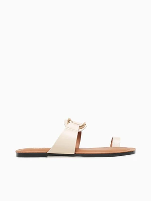 247p Off White Leather