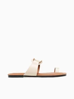 247p Off White Leather
