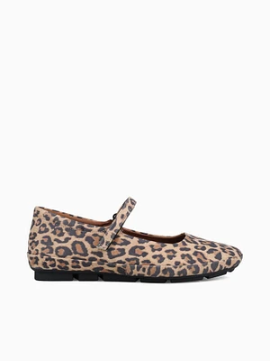 Behold 2 Tan Leopard leather