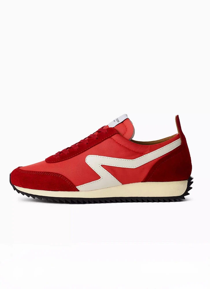 Retro Runner Slim Sneaker