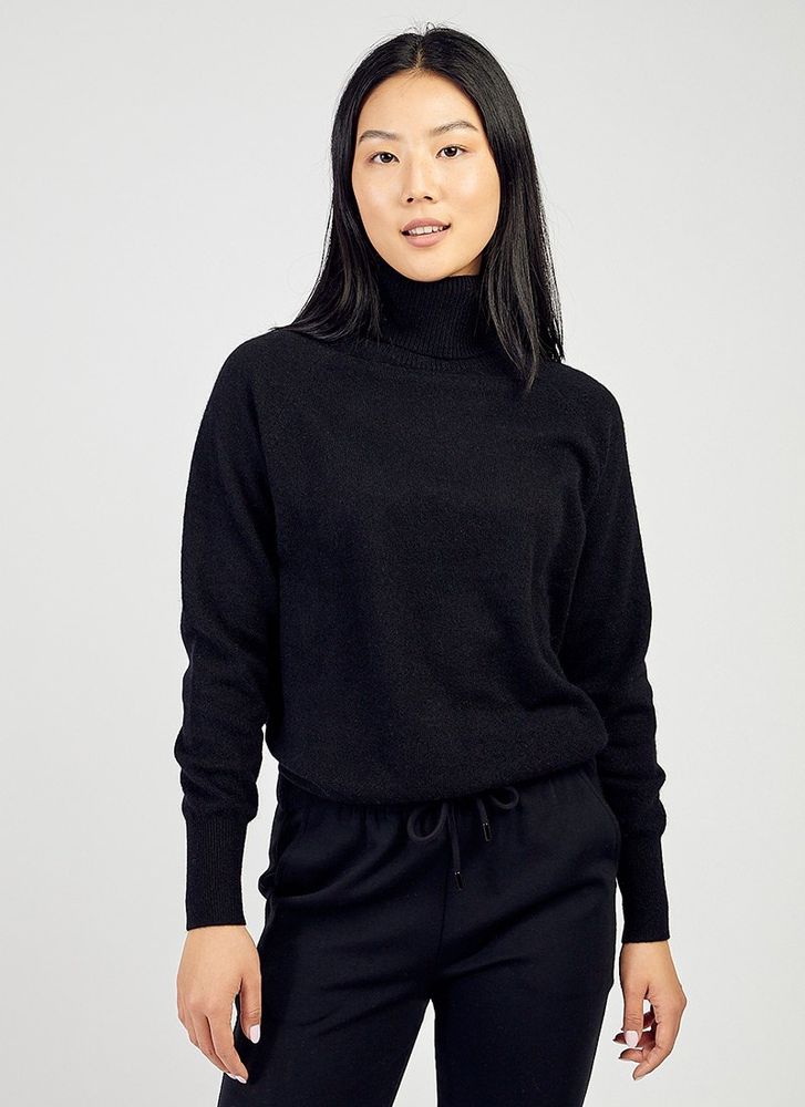 Essential Cashmere Turtleneck