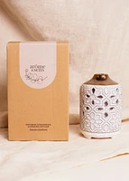 Ceramic diffuser, chrysanthemum pattern