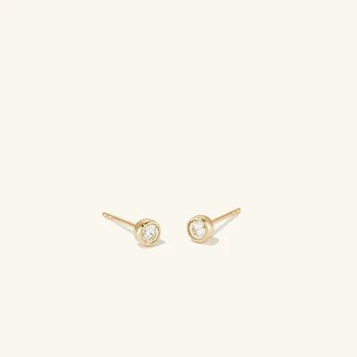Round Diamond Studs