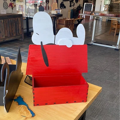 Snoopy Planter Box