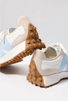 327 Sneaker
