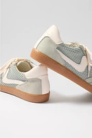Notice Mesh Sneaker