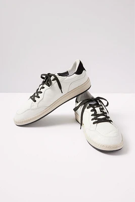 ST-001 Sneaker