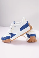 Layla Sneaker