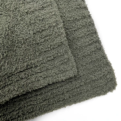 Deluxe knitted throw