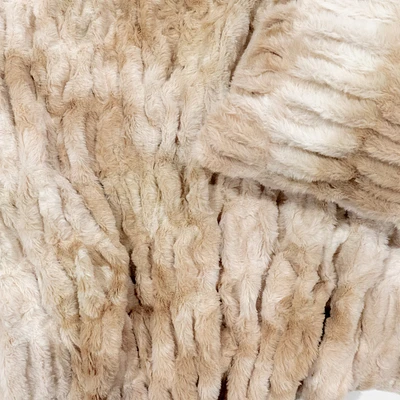 Wavy rabbit faux fur throw - Natural