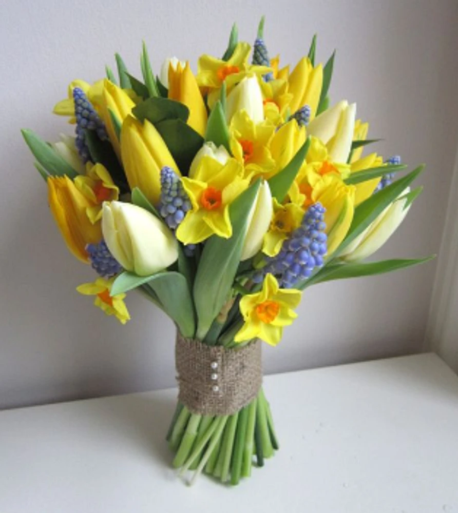 Canadian Spring daffodils flower bouquet