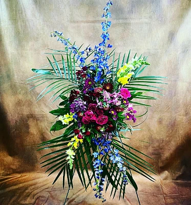 Dignified funeral sprays